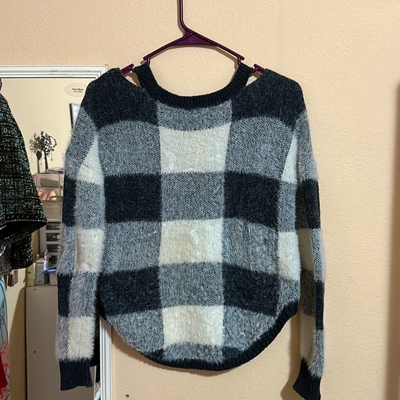 Sweatshirt - Picture 2 of 2